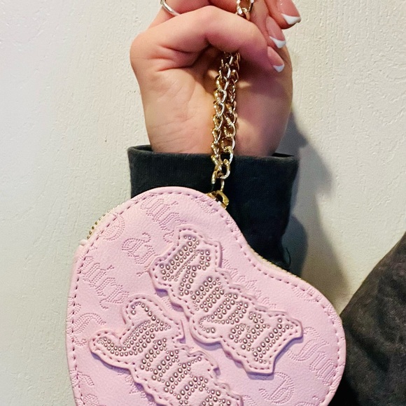 Juicy Couture Blush Pink Heart-Shaped Mini-Purse - Picture 4 of 7